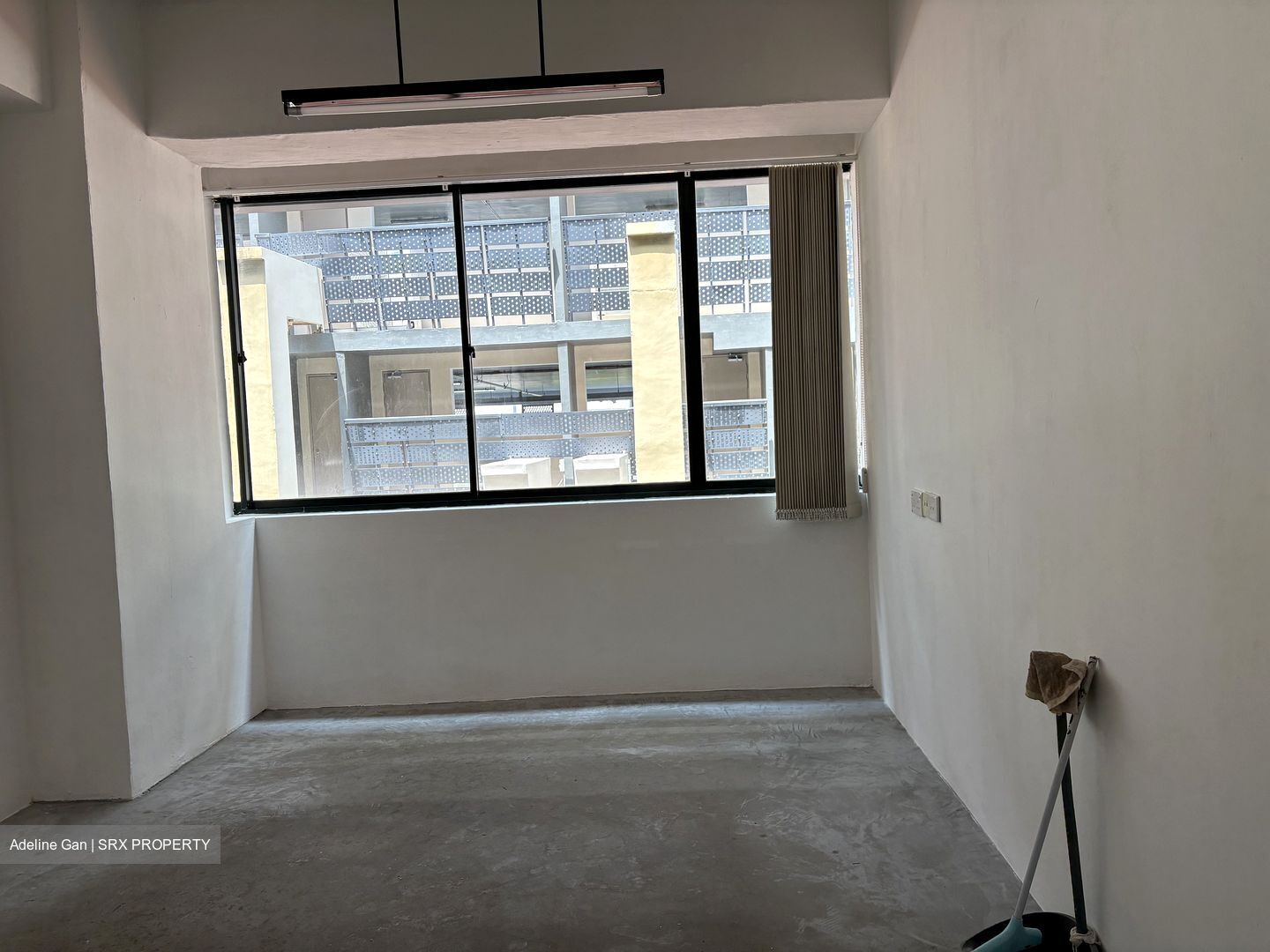 Lhk 2 (D13), Factory #556382271